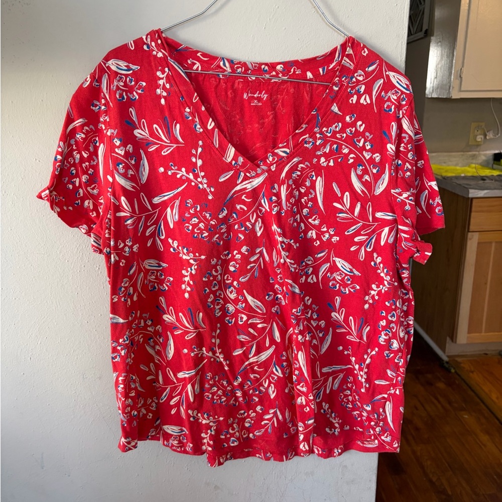 Old Navy Red Floral Short Sleeve Top